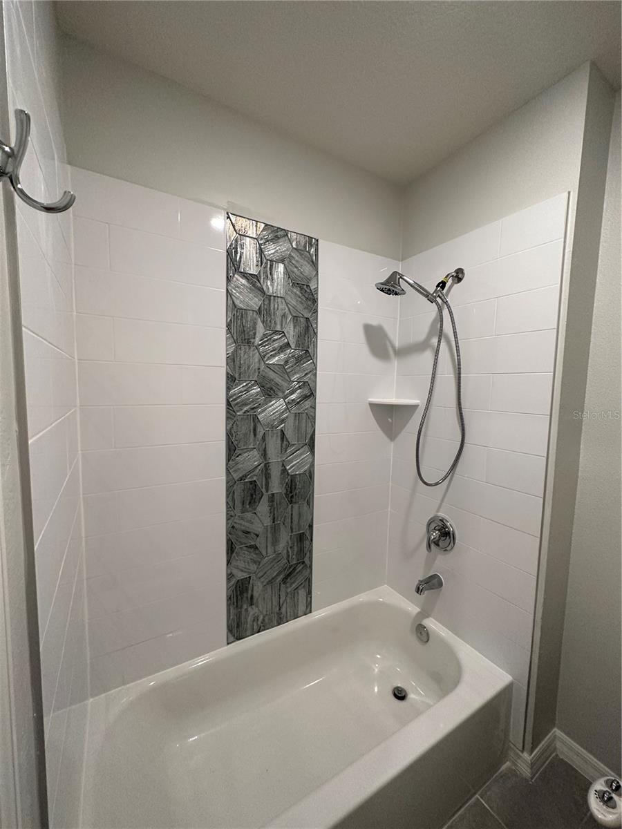 JOHNSON POINTE - Residential Lease