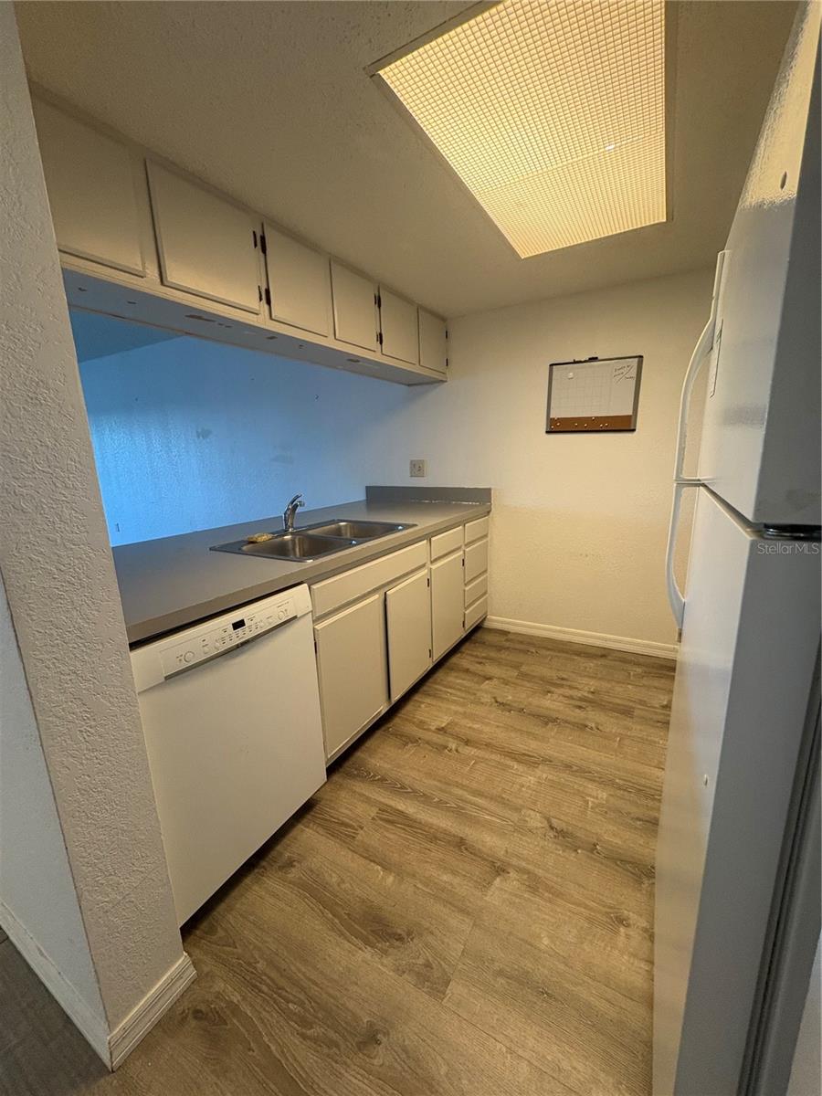 TALA LAKES PH 09 BLDG K - Residential Lease