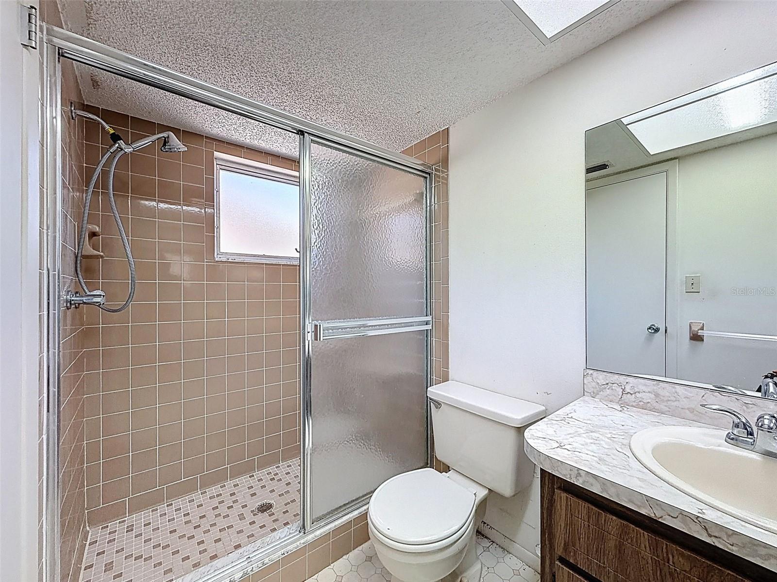 THE LAKES - Residential