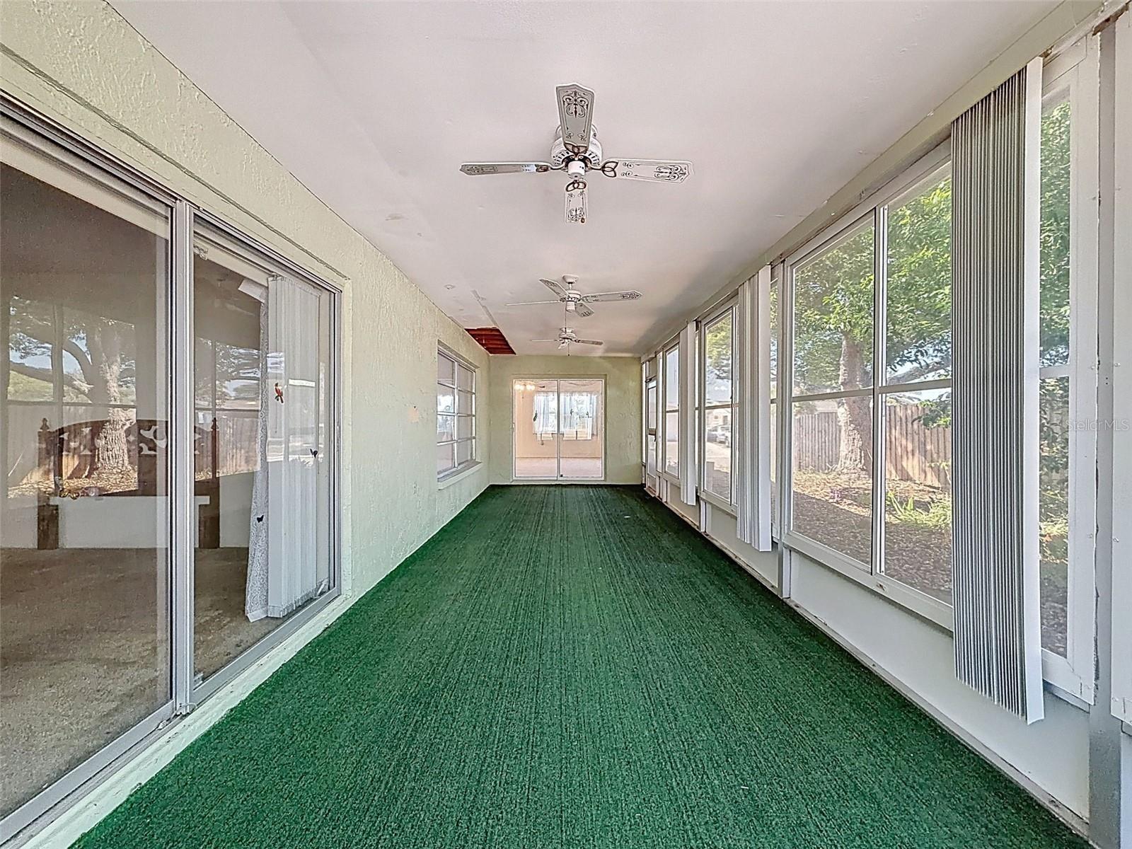 THE LAKES - Residential