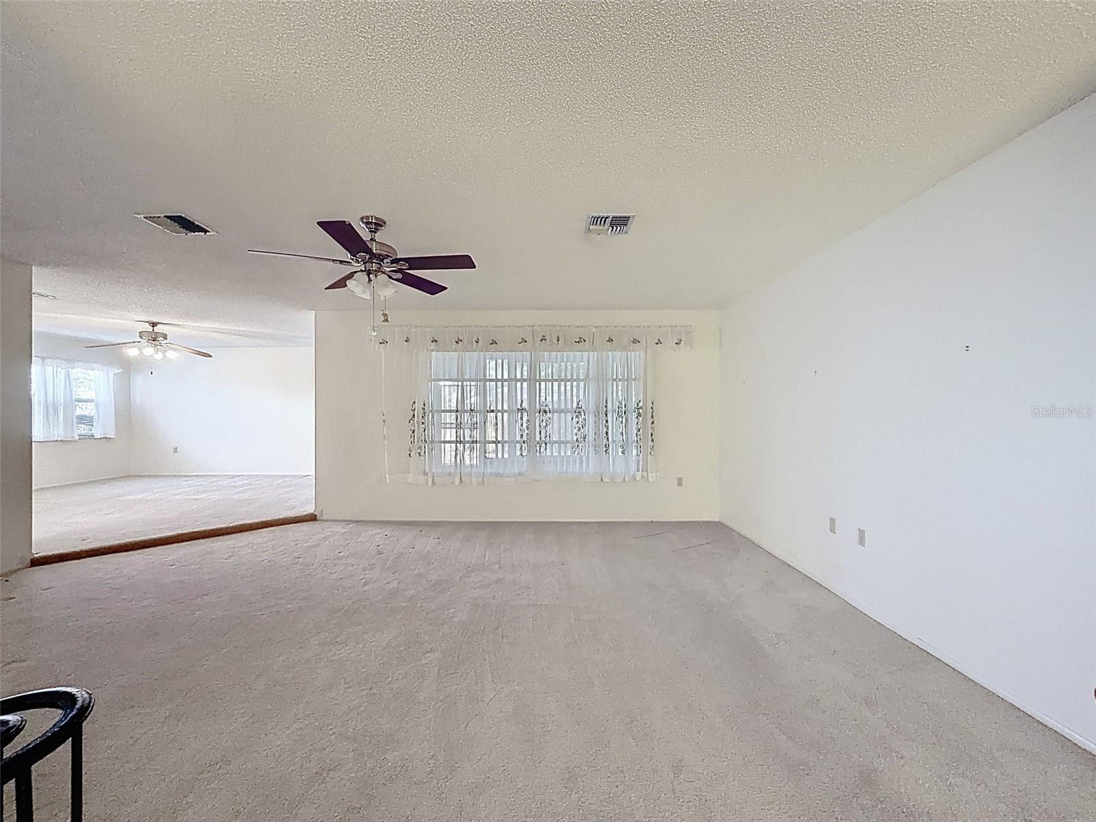 THE LAKES - Residential