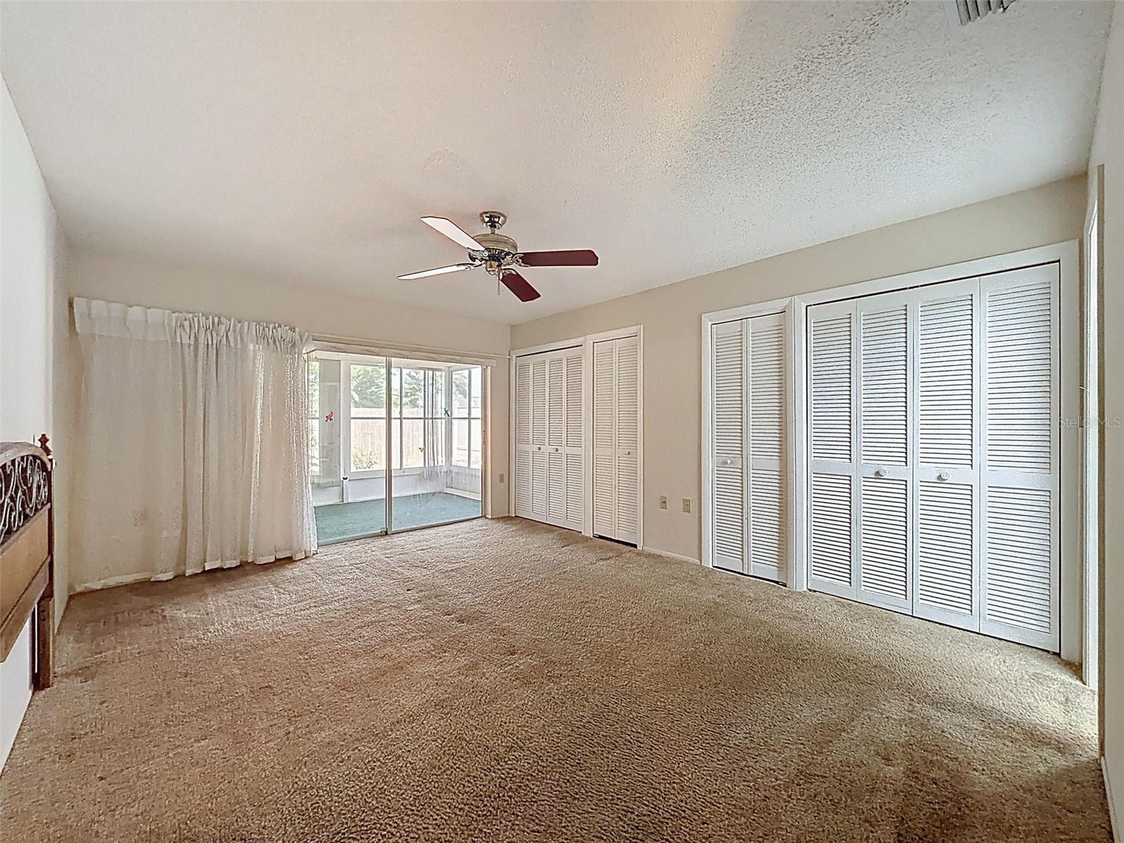 THE LAKES - Residential