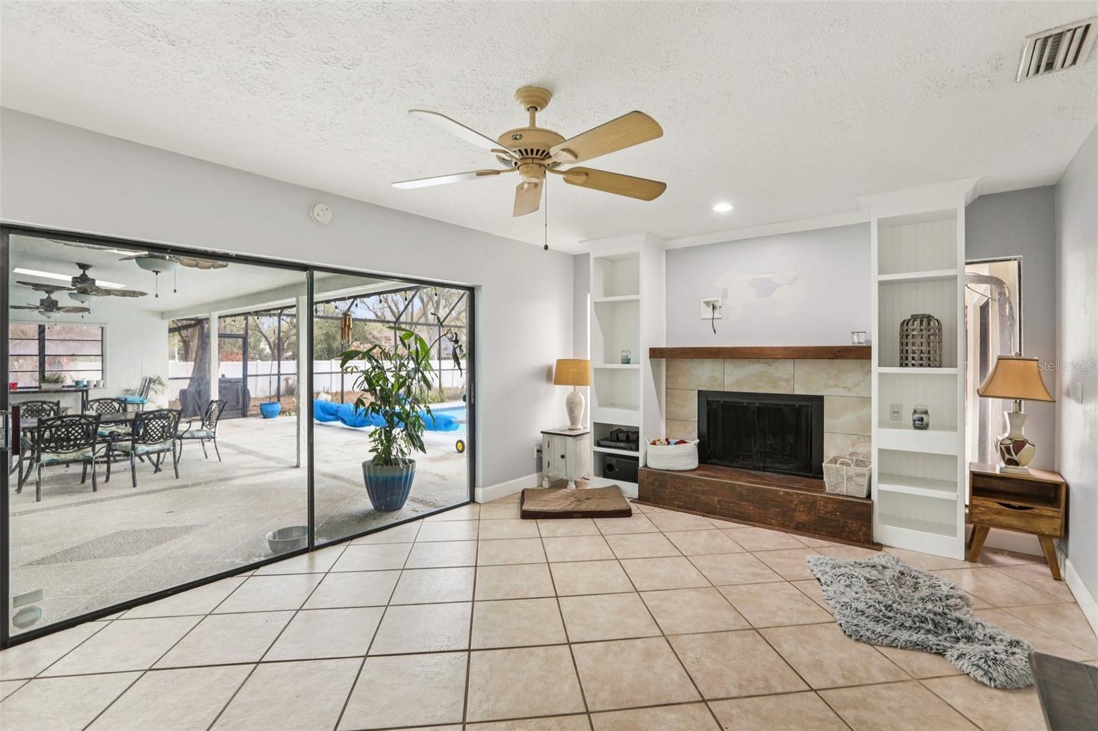 BLOOMINGDALE SEC F UNIT 2 - Residential