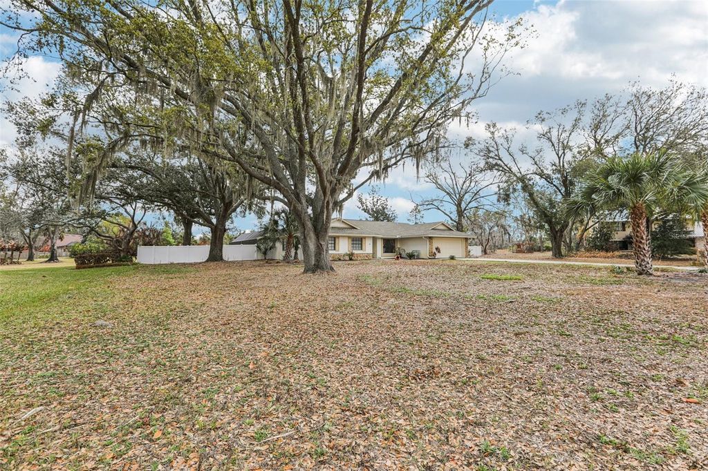 Photo of 4504 Deer Park Place, Brandon, FL 33511 (MLS # TB8481292)