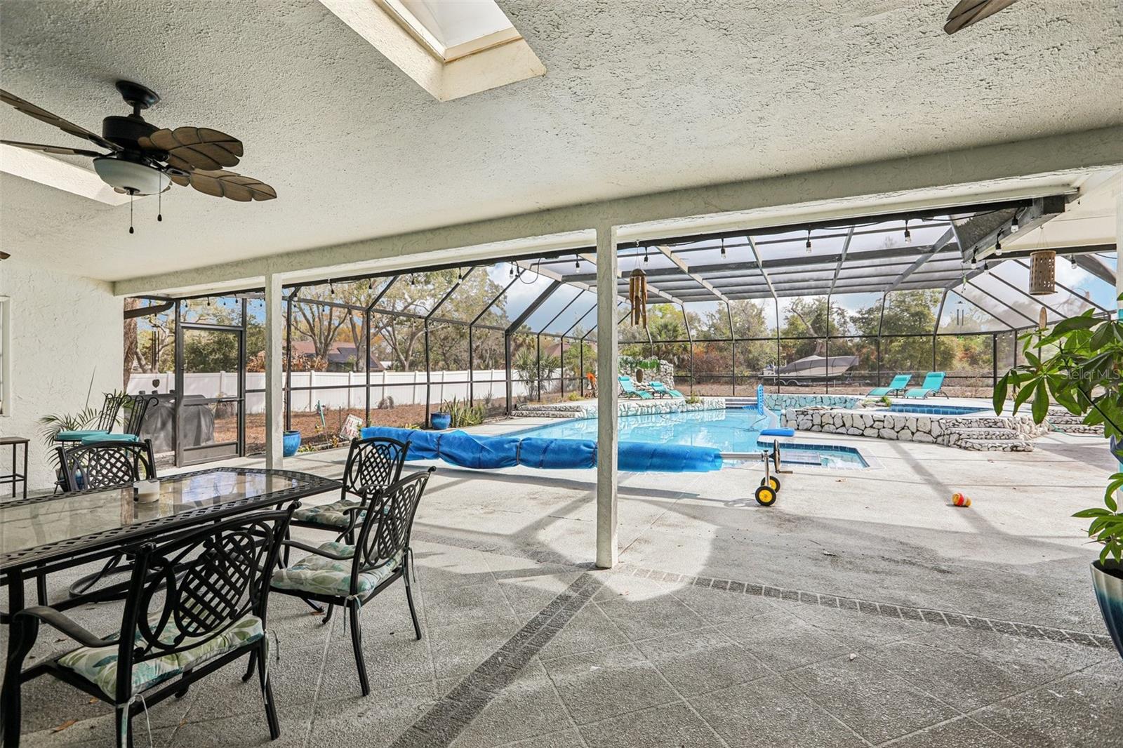 BLOOMINGDALE SEC F UNIT 2 - Residential