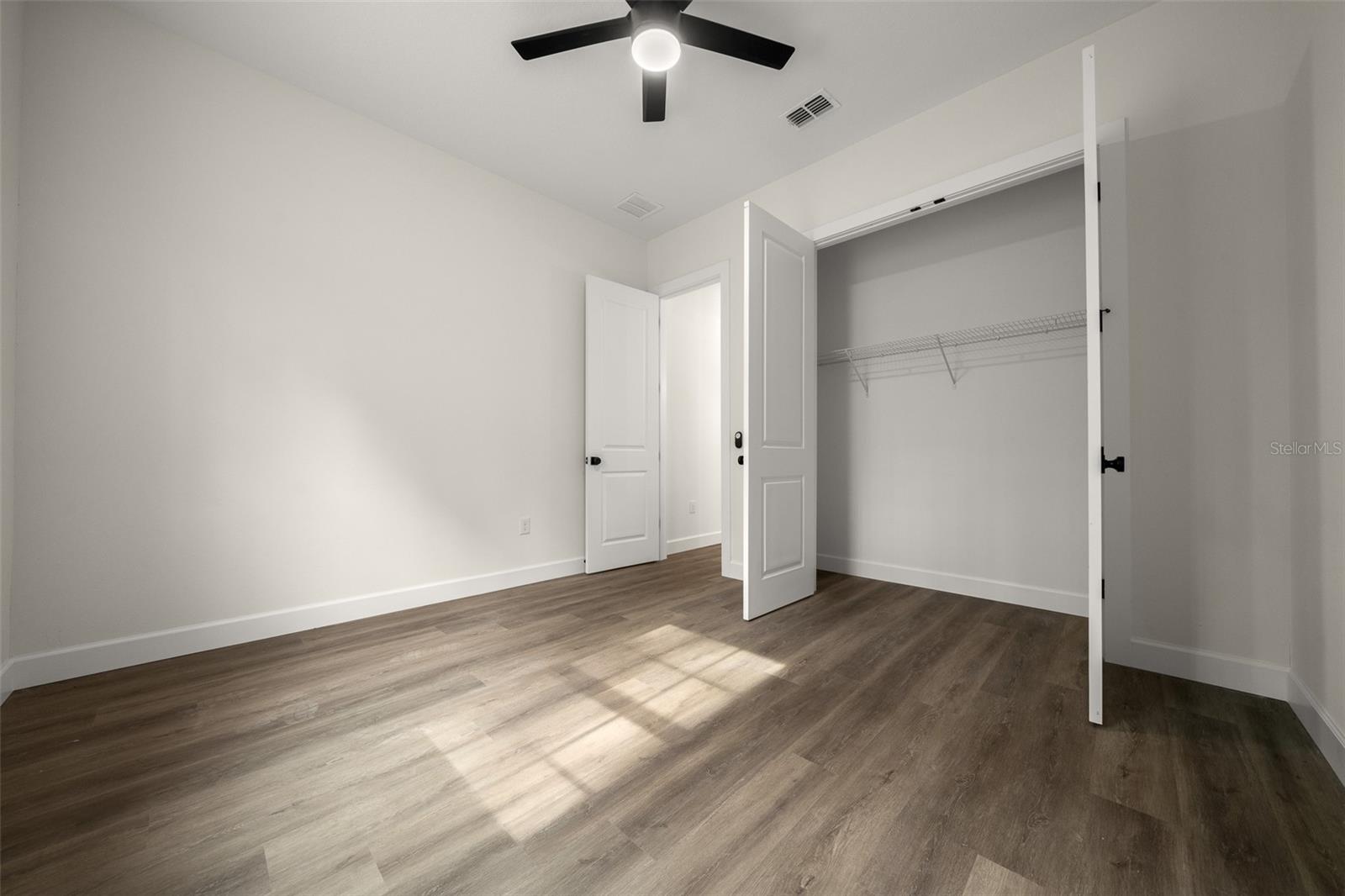 CITRUS SPGS UNIT 08 - Residential Lease