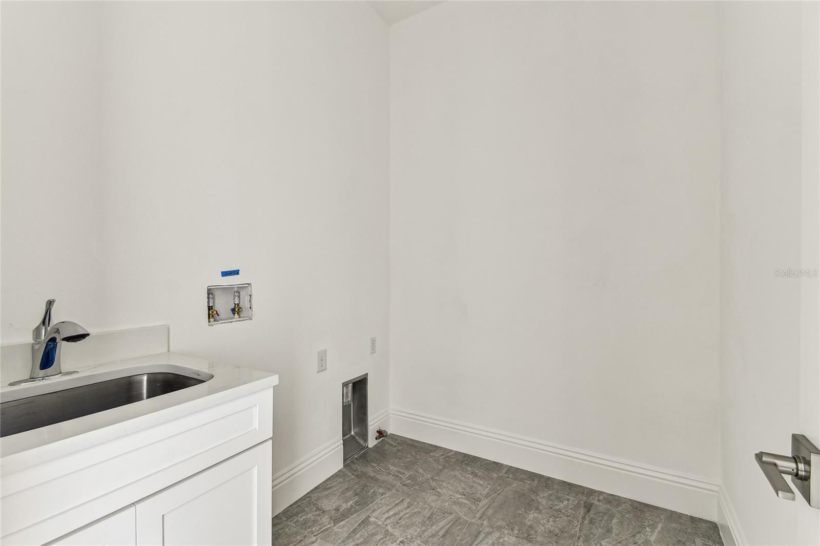 HIDDEN CREEK AT LAKEWOOD RANCH - Residential