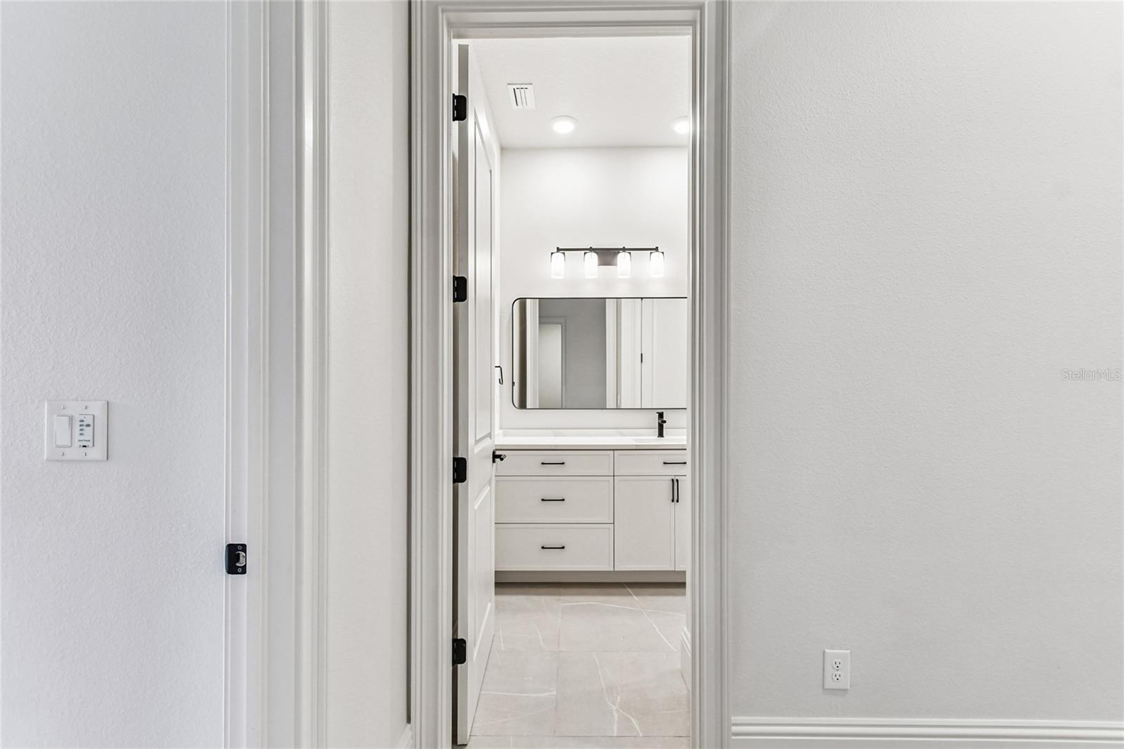 HIDDEN CREEK AT LAKEWOOD RANCH - Residential