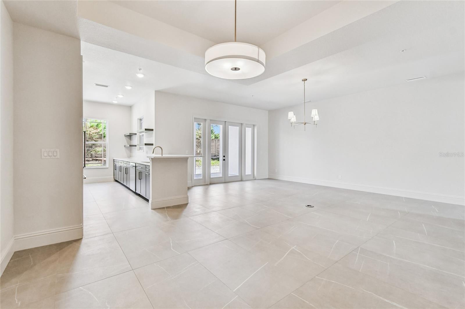 HIDDEN CREEK AT LAKEWOOD RANCH - Residential