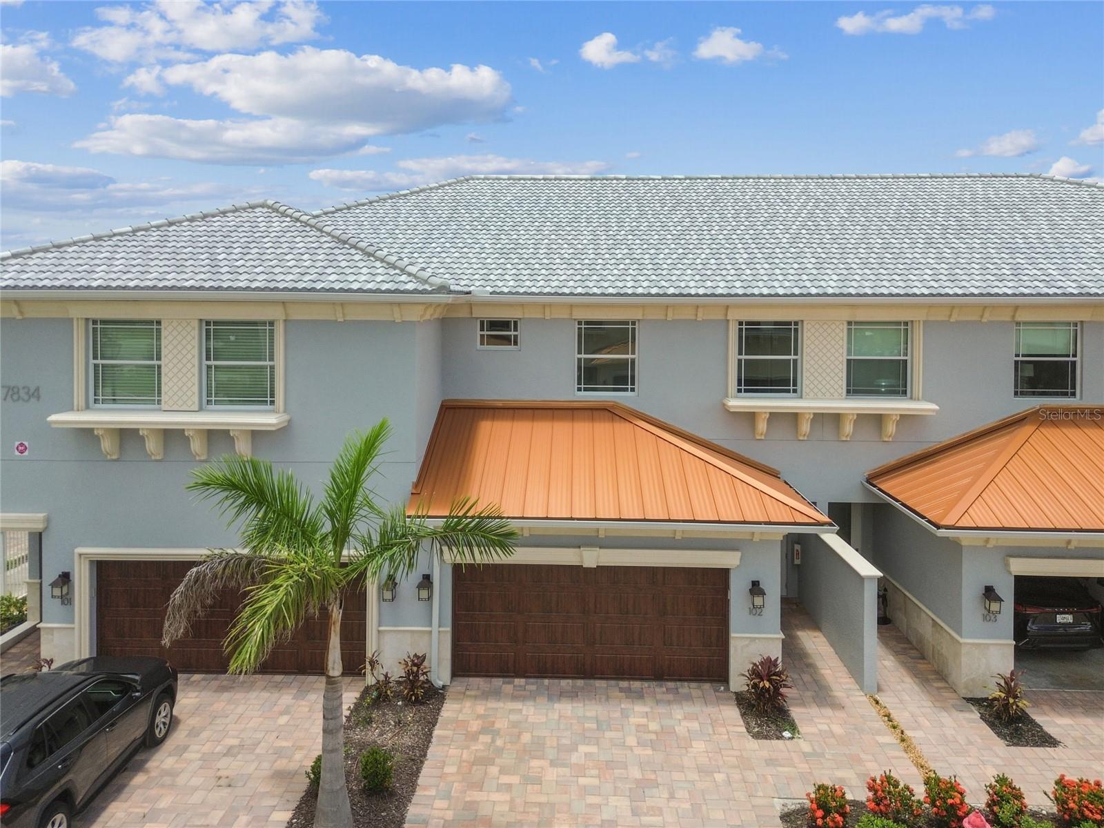 HIDDEN CREEK AT LAKEWOOD RANCH - Residential