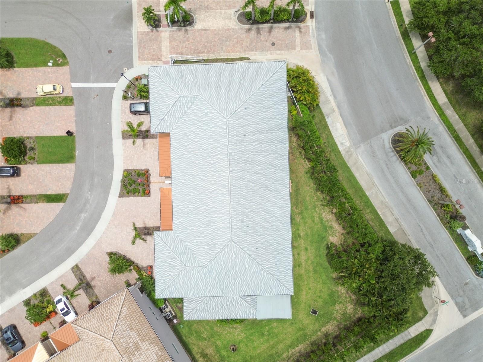 HIDDEN CREEK AT LAKEWOOD RANCH - Residential