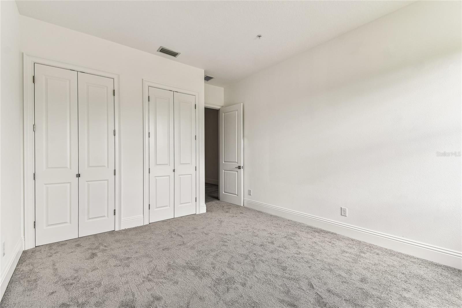 HIDDEN CREEK AT LAKEWOOD RANCH - Residential