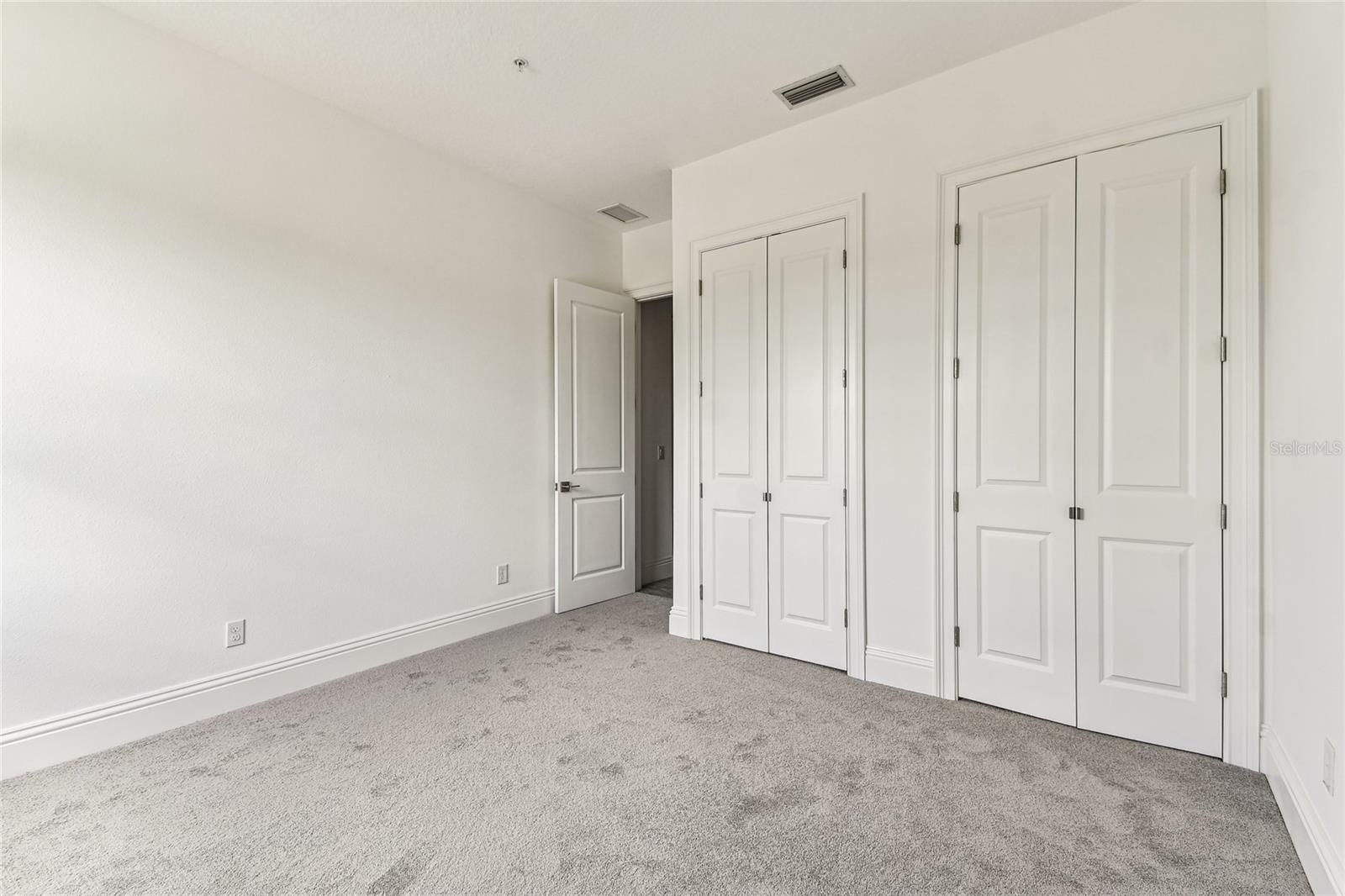 HIDDEN CREEK AT LAKEWOOD RANCH - Residential