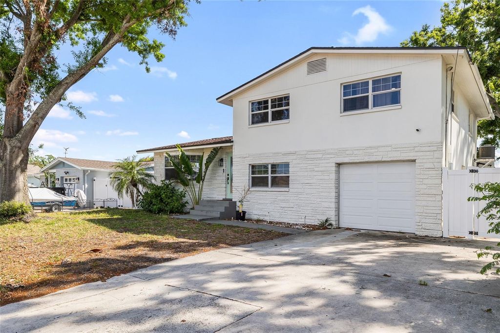 Photo of 10716 Donbrese Avenue, Tampa, FL 33615 (MLS # TB8378937)