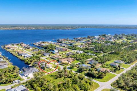 A home in PORT CHARLOTTE