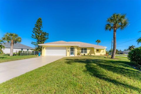 A home in PORT CHARLOTTE