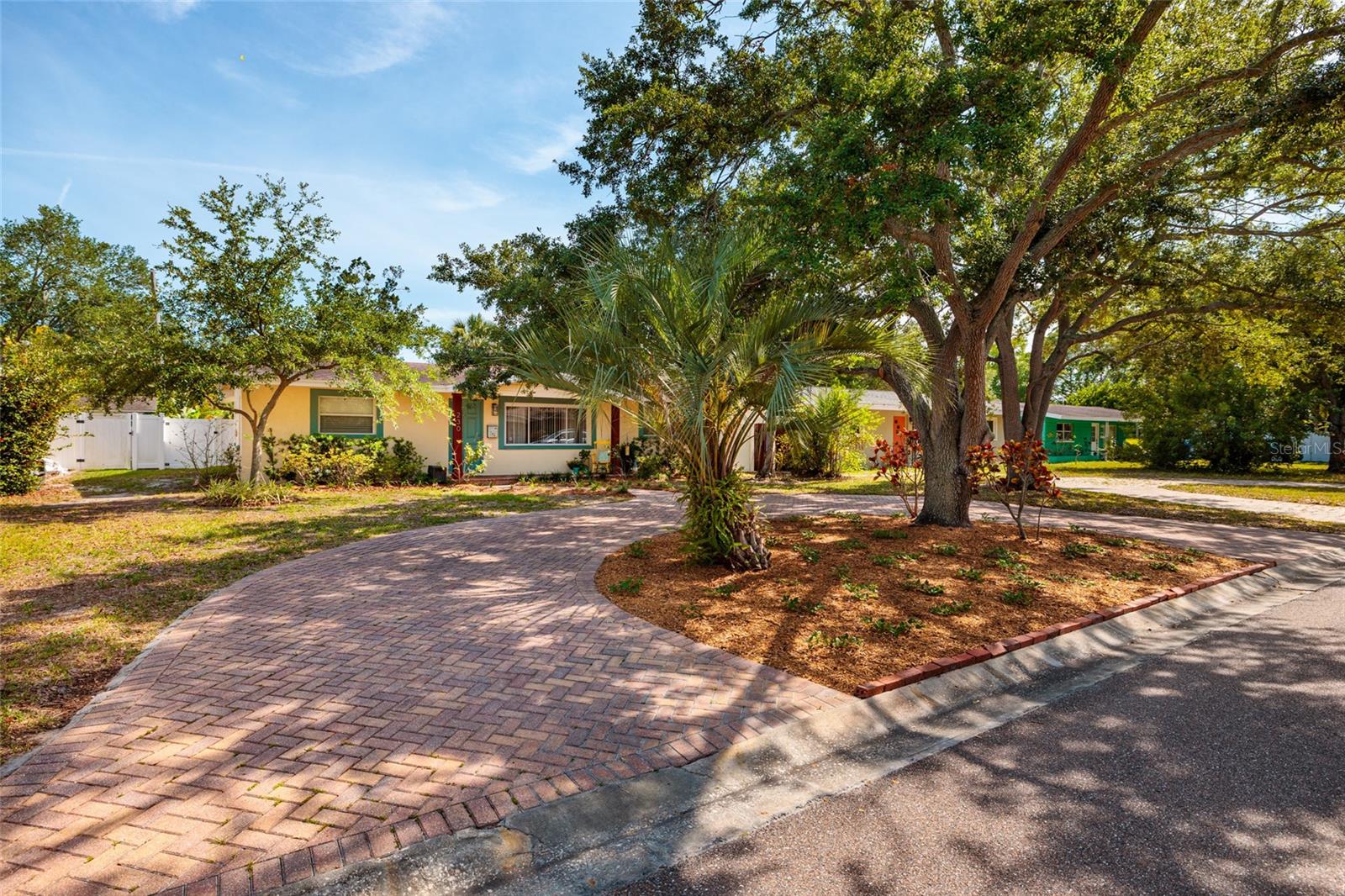 SNELL GARDENS SUB - Residential
