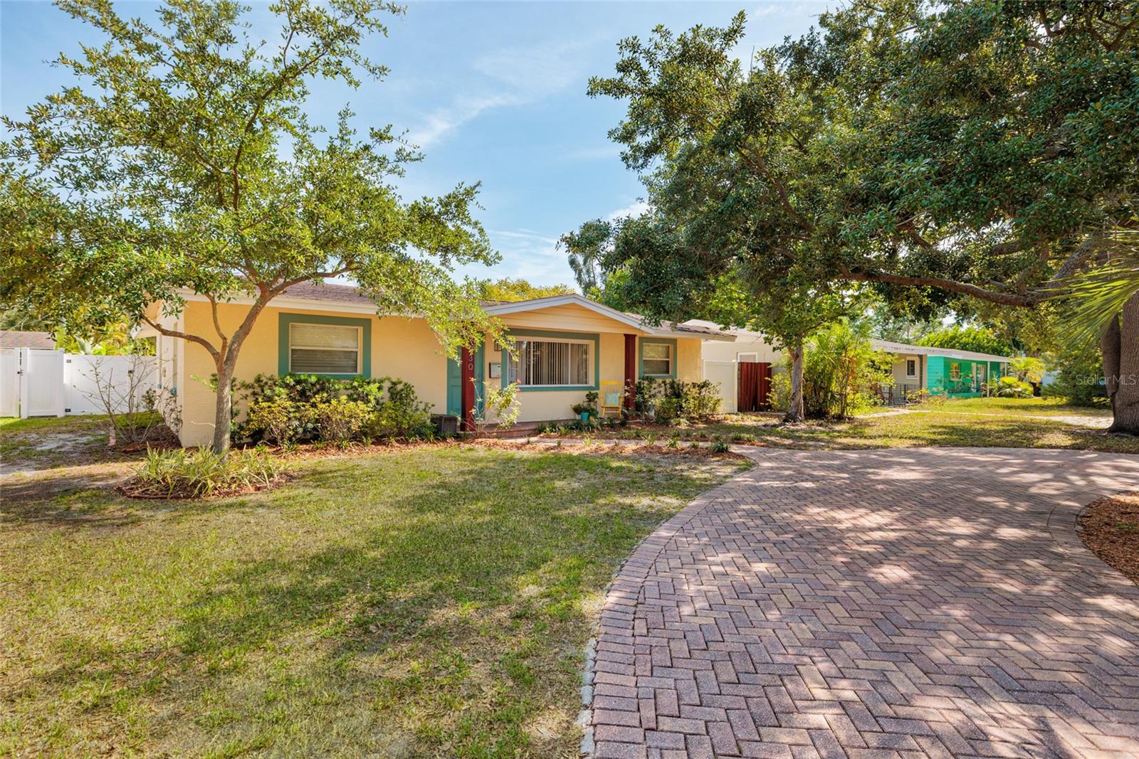 SNELL GARDENS SUB - Residential