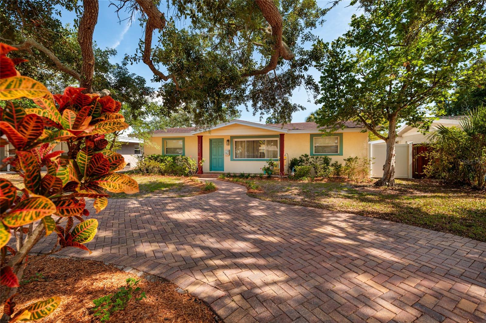 SNELL GARDENS SUB - Residential