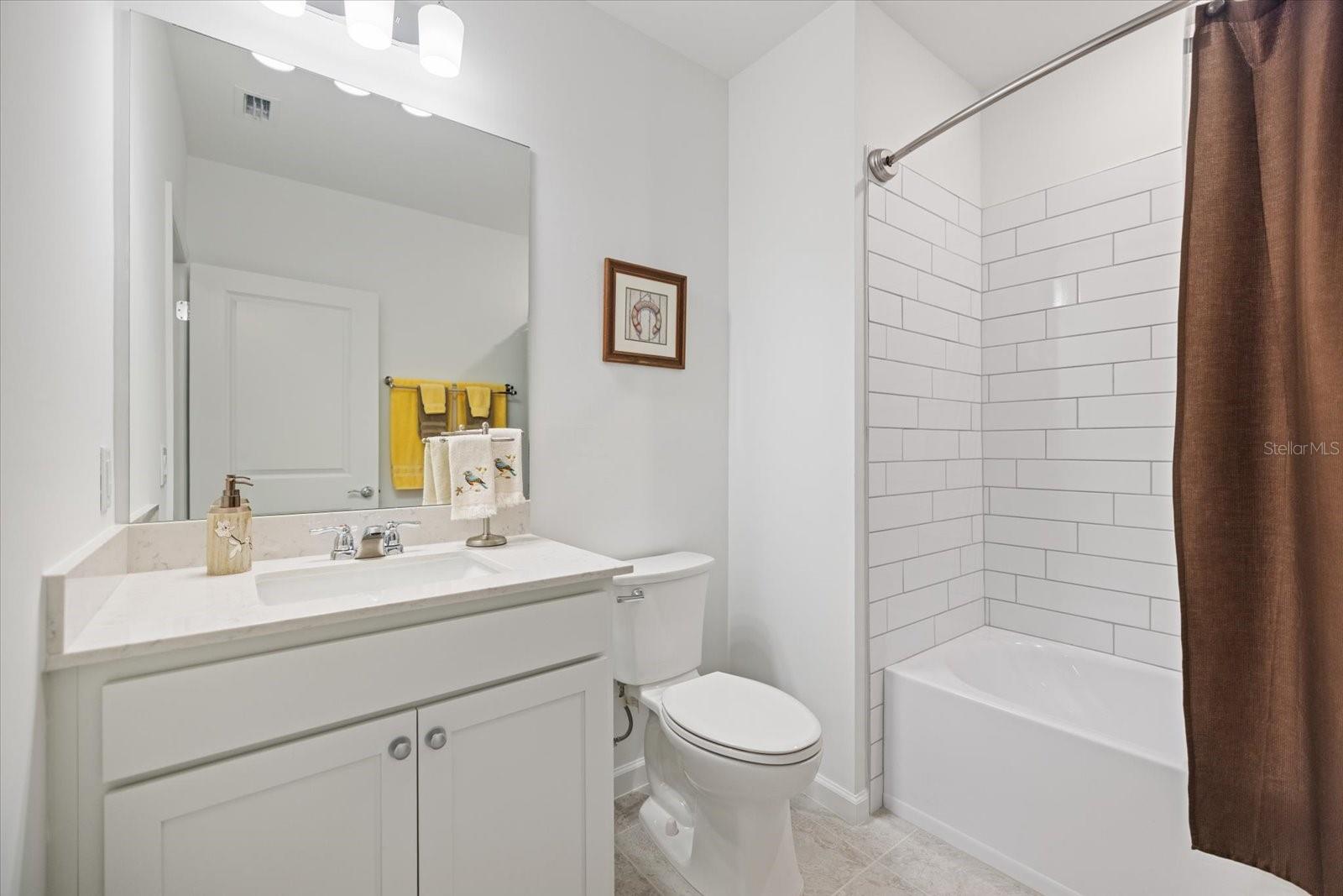 AVANTI/WATERSIDE - Residential