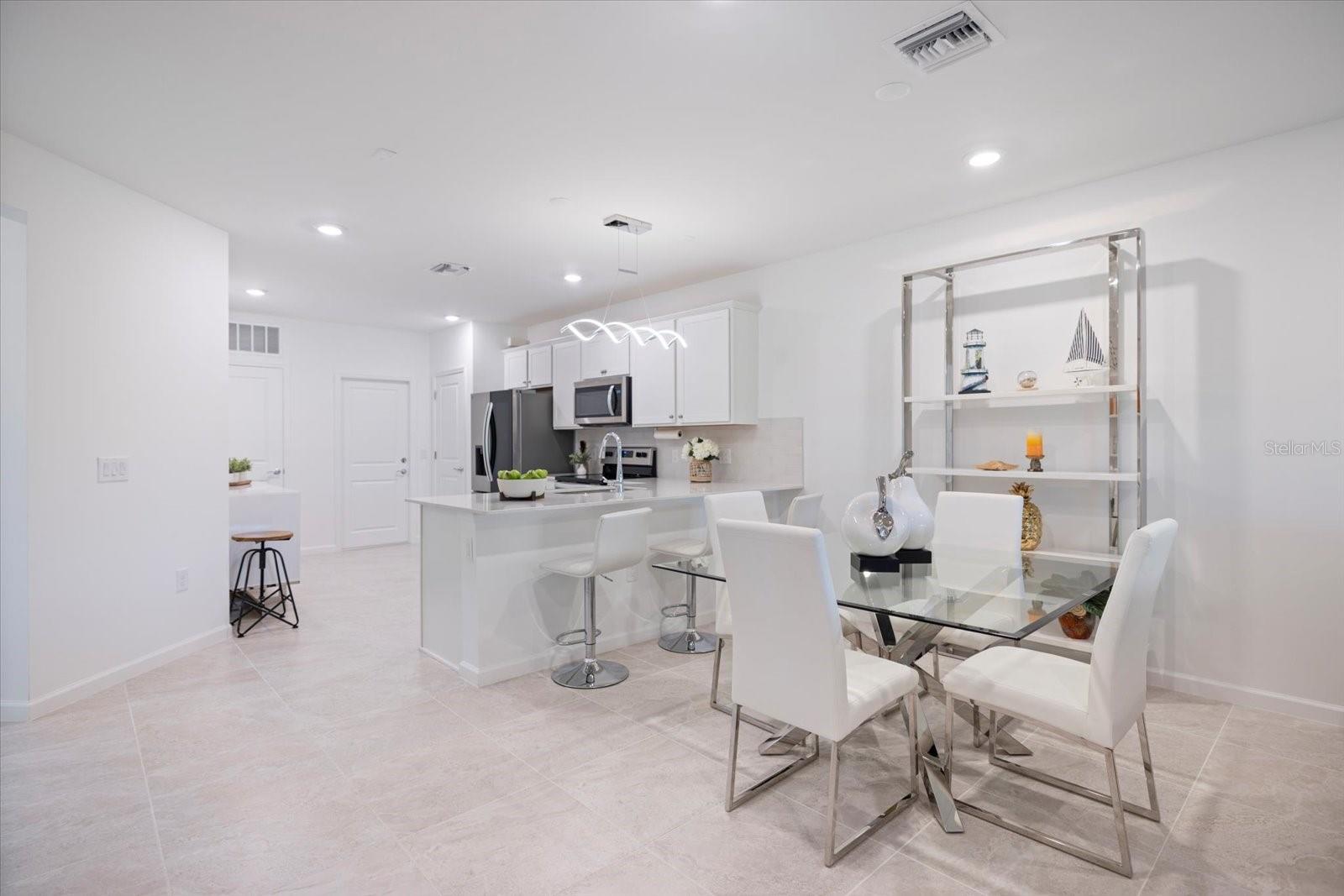 AVANTI/WATERSIDE - Residential