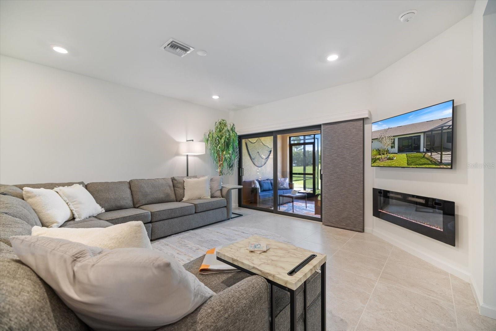 AVANTI/WATERSIDE - Residential