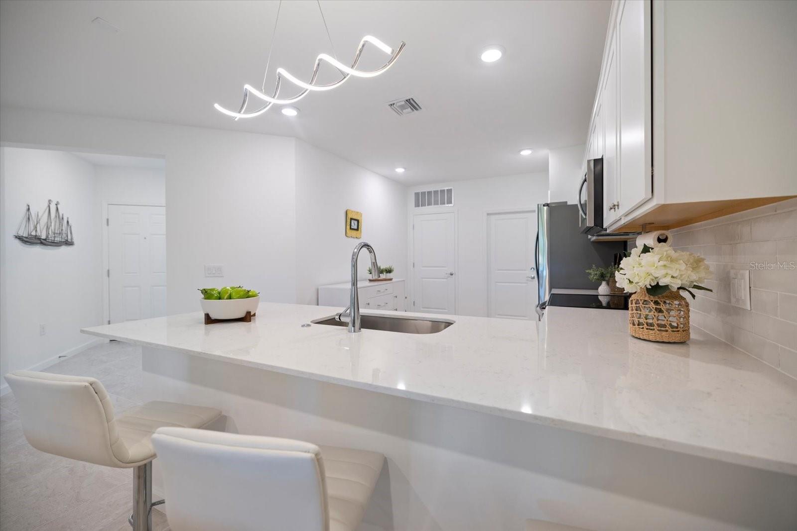 AVANTI/WATERSIDE - Residential