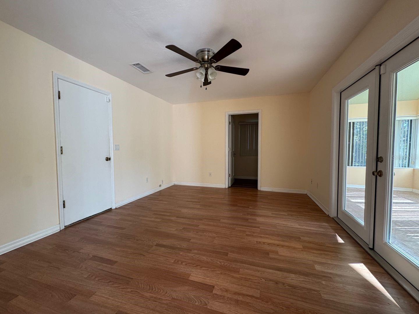 DRY CREEK ALACHUA - Residential Lease