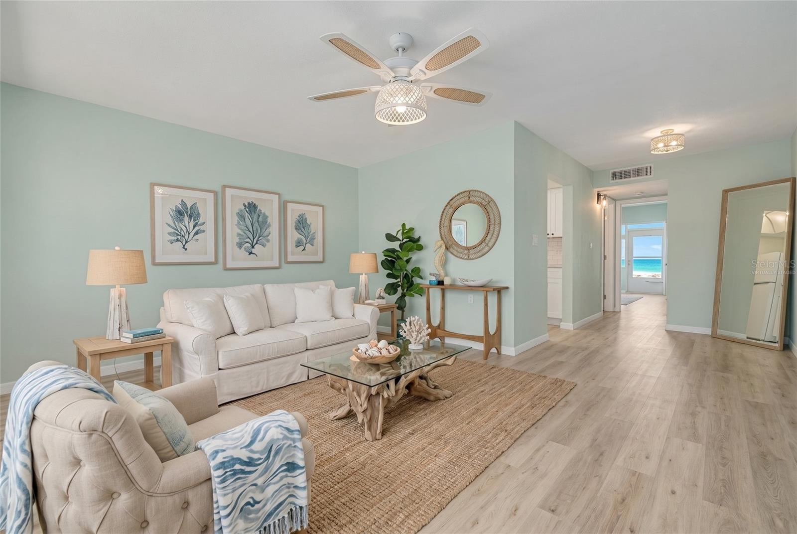 CAPRI ISLE GARDEN - Residential