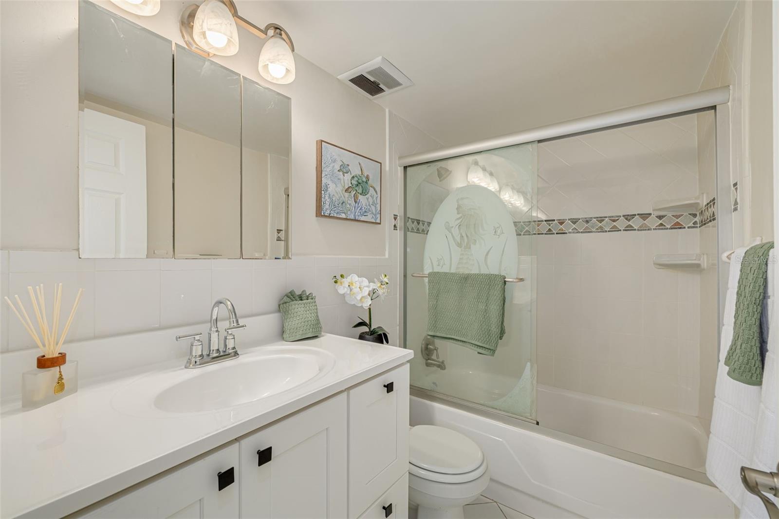 CAPRI ISLE GARDEN - Residential