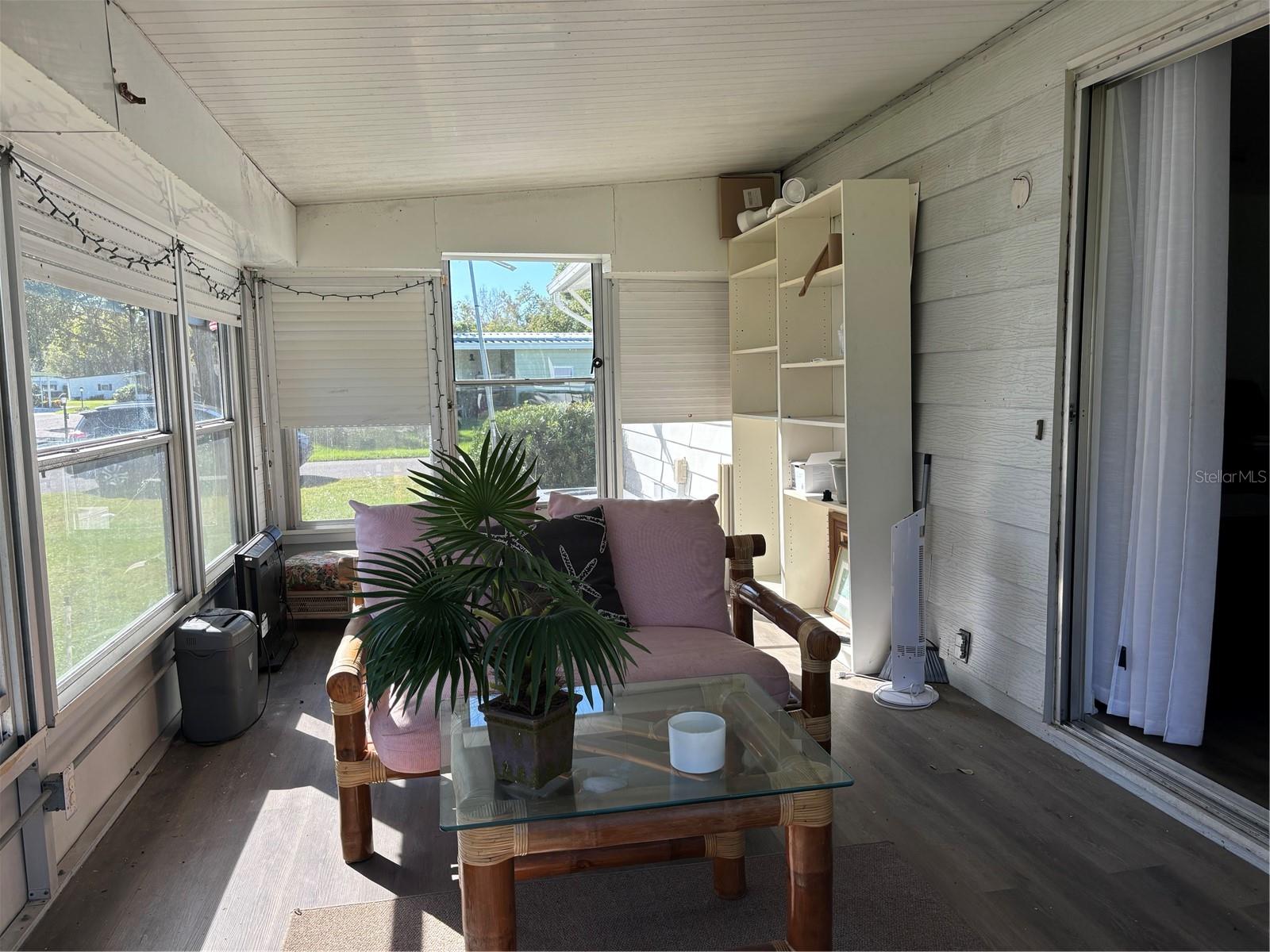 ZELLWOOD STATION - Residential