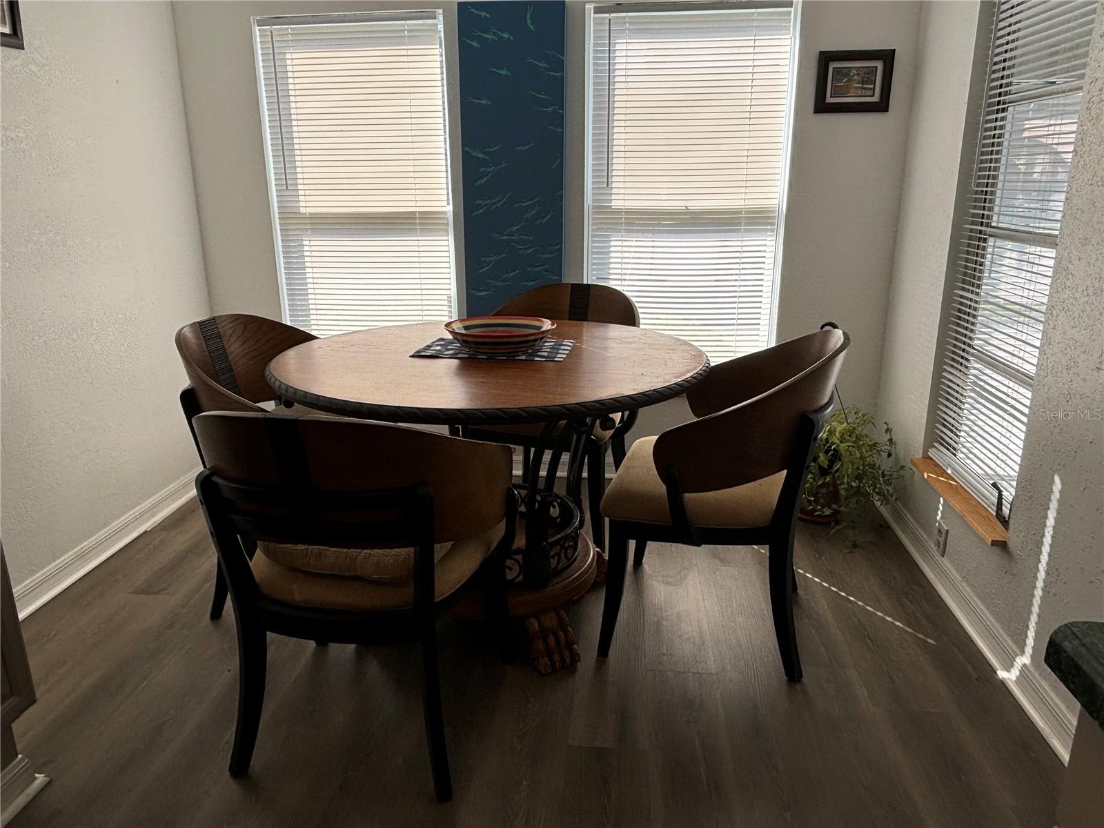 ZELLWOOD STATION - Residential