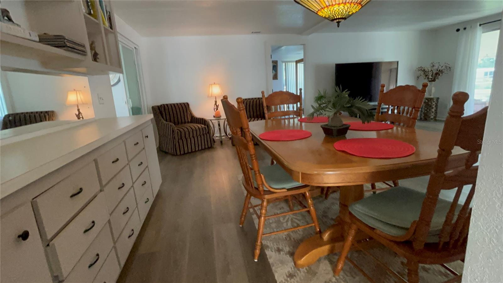 ZELLWOOD STATION - Residential