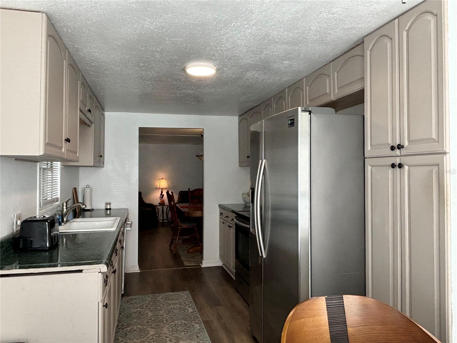 ZELLWOOD STATION - Residential