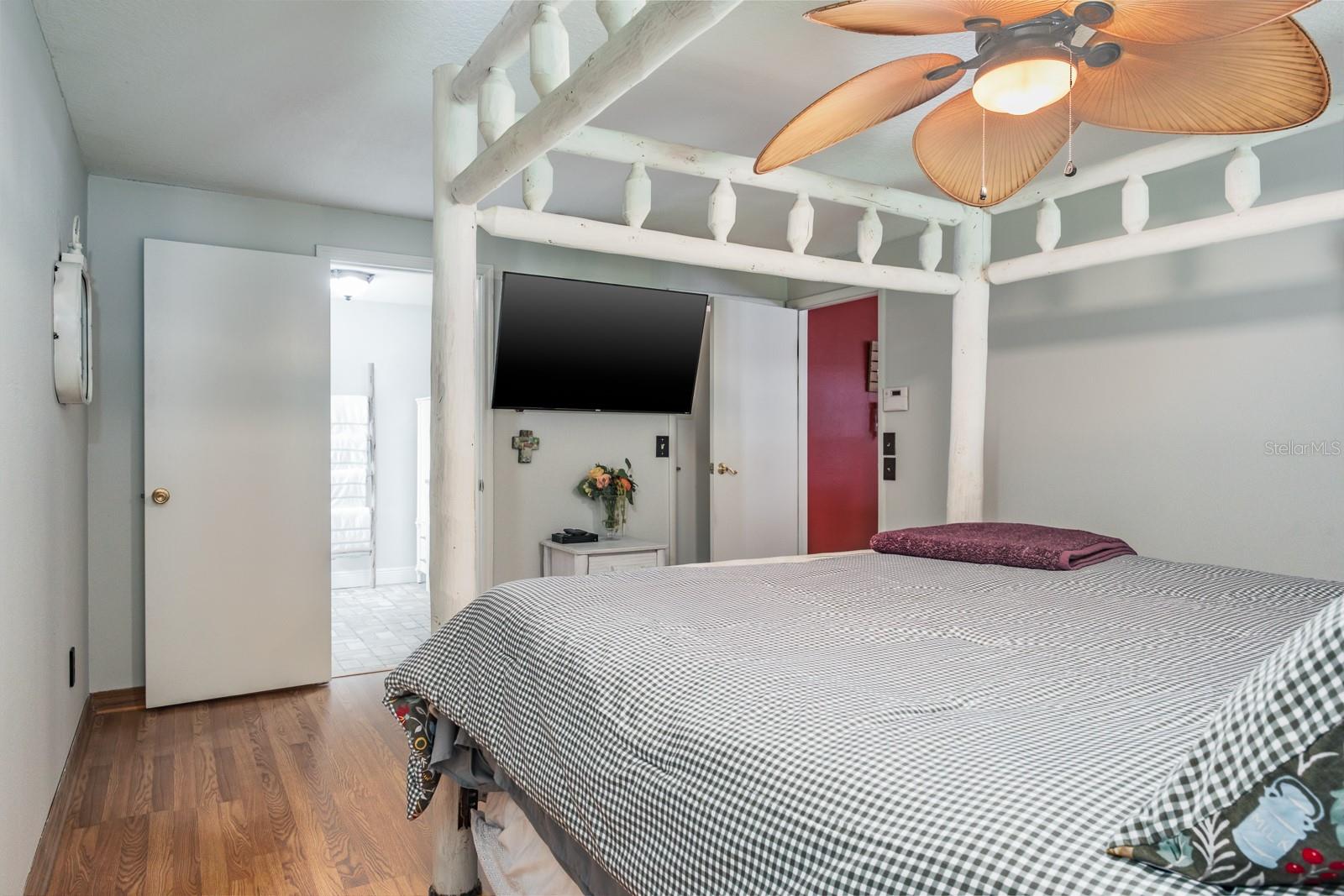 MANORS OF FOREST LAKES THE - Residential