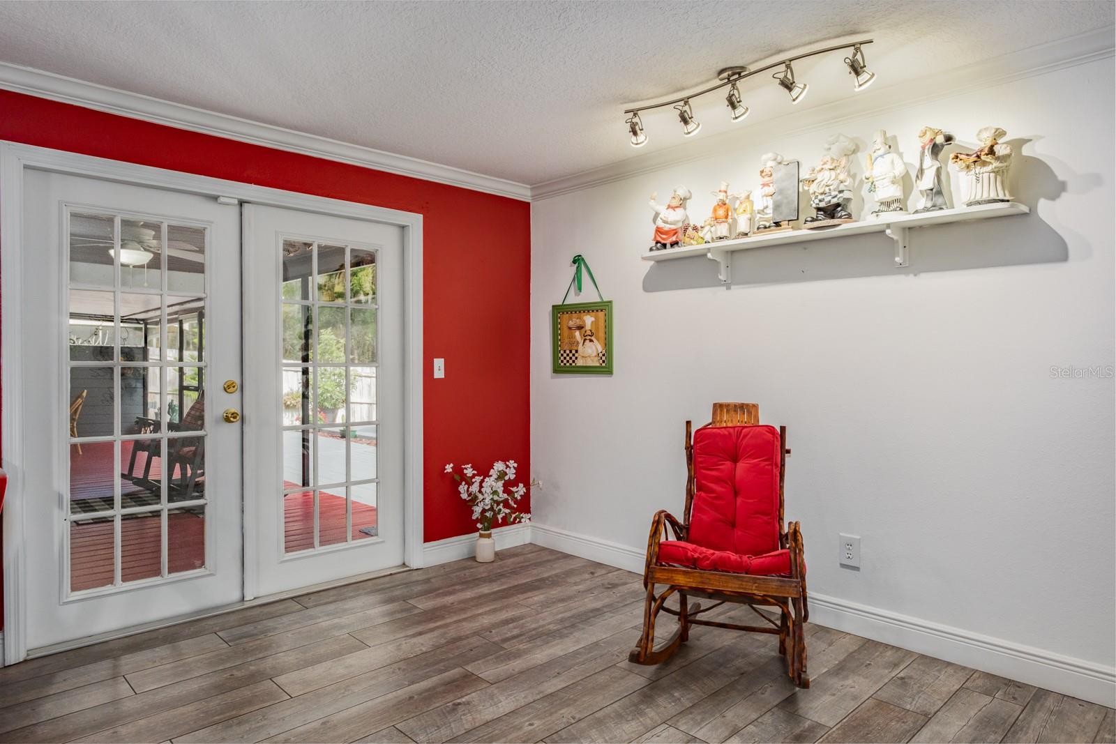 MANORS OF FOREST LAKES THE - Residential