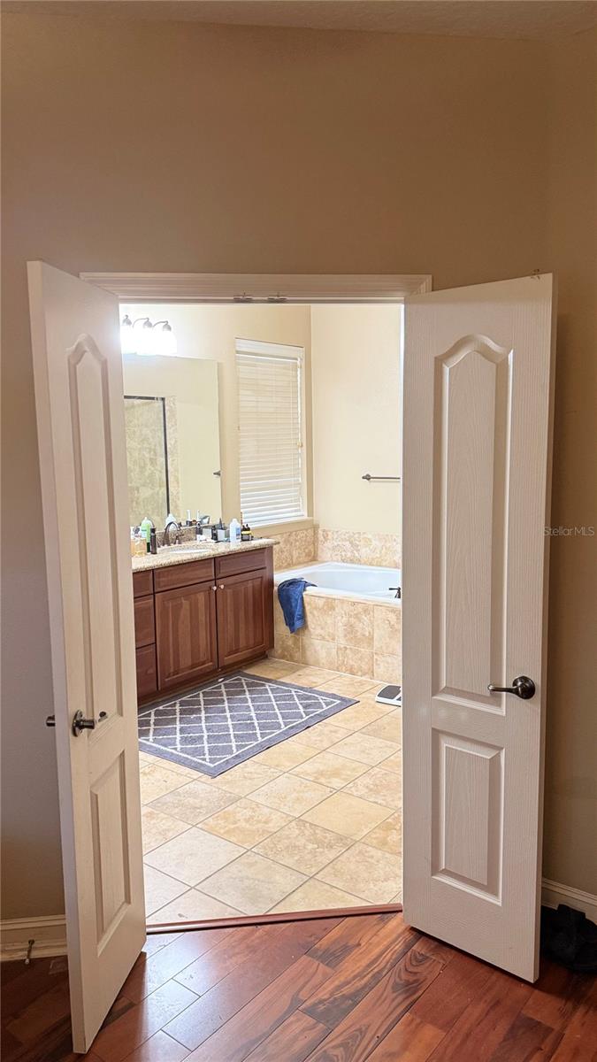 CLERMONT NOTTINGHAM AT LEGENDS - Residential