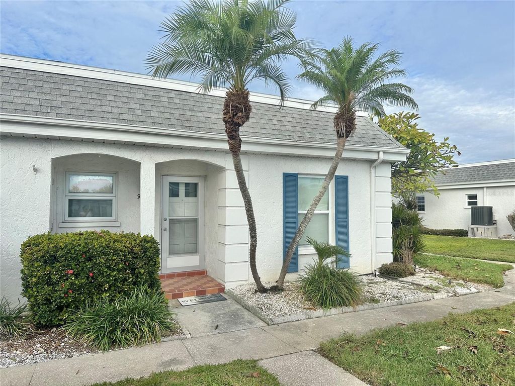 Photo of 9722 Hernando Court, Bradenton, FL 34210 (MLS # A4674271)