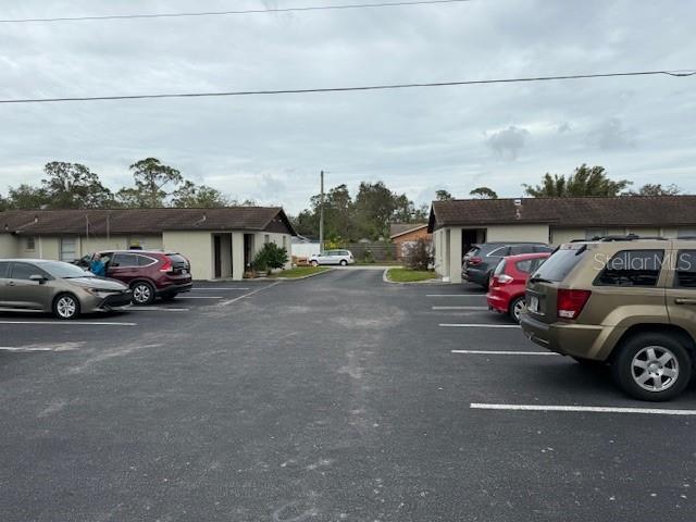 LAKE SARASOTA - Residential Income