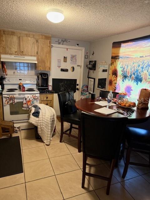 LAKE SARASOTA - Residential Income