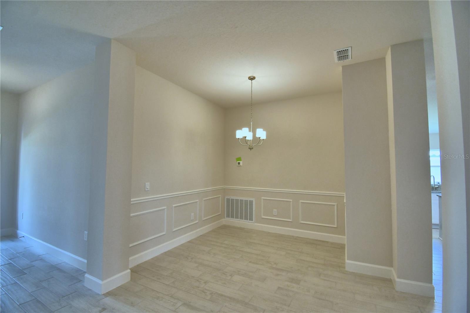 5208 TENNESSEE RIDGE COURT