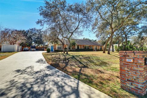 Photo of 4318 Woodtree Lane, Orlando, FL 32835 (MLS # S5142802)