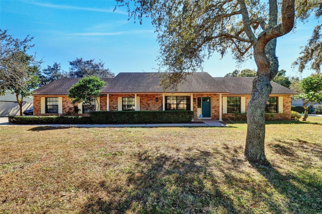 Photo of 4318 Woodtree Lane, Orlando, FL 32835 (MLS # S5142802)