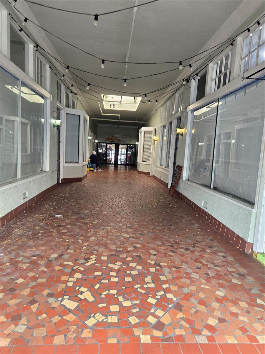 TARPON SPGS OFFICIAL MAP - Business Opportunity