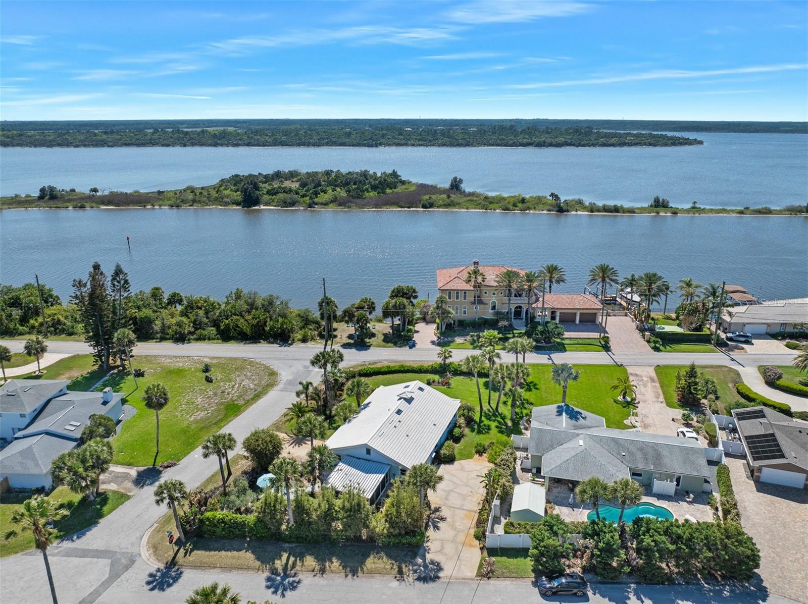 ORMOND BCH ESTATES - Residential