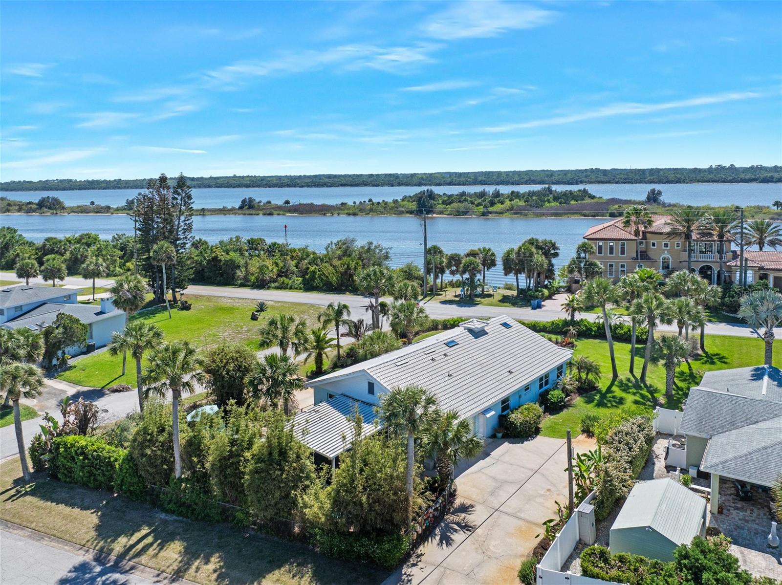 ORMOND BCH ESTATES - Residential