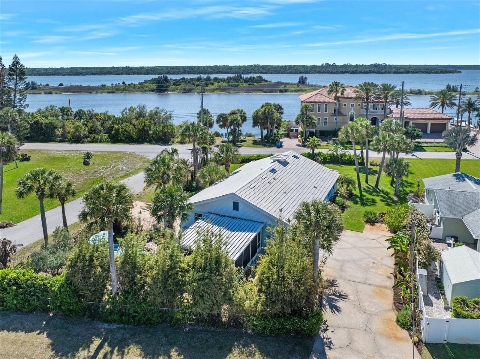 ORMOND BCH ESTATES - Residential