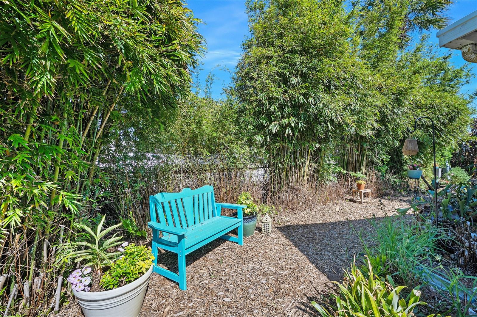 ORMOND BCH ESTATES - Residential