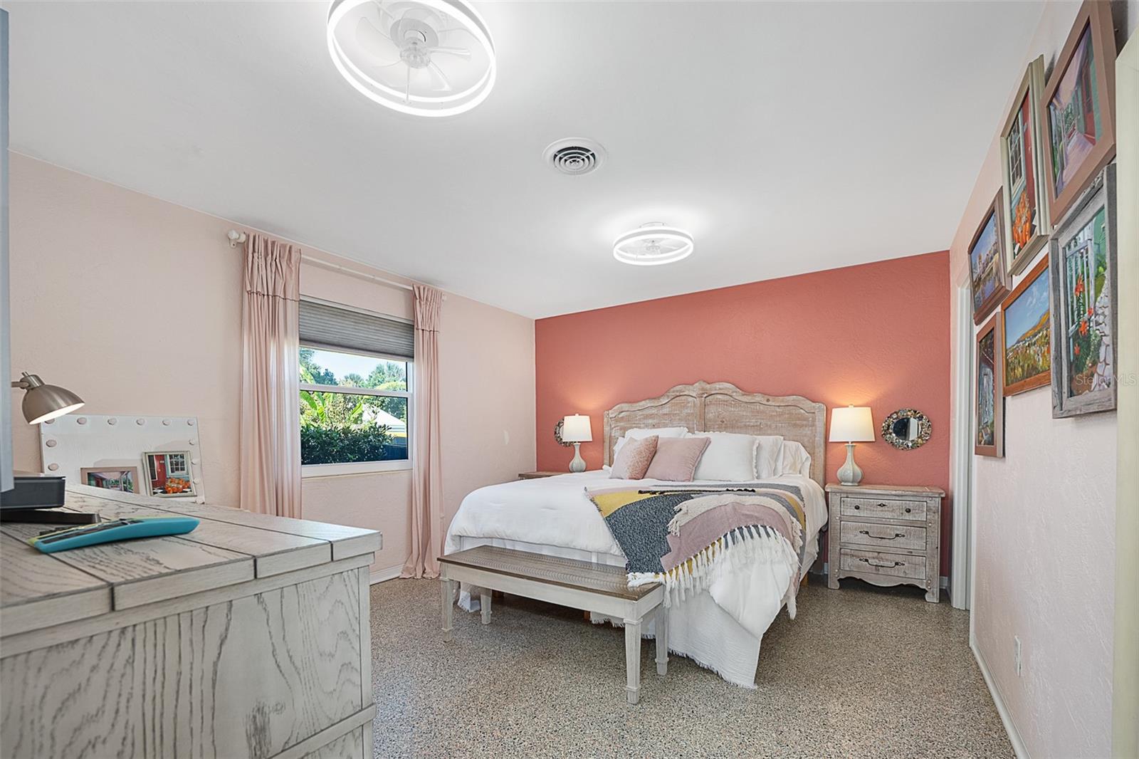 ORMOND BCH ESTATES - Residential