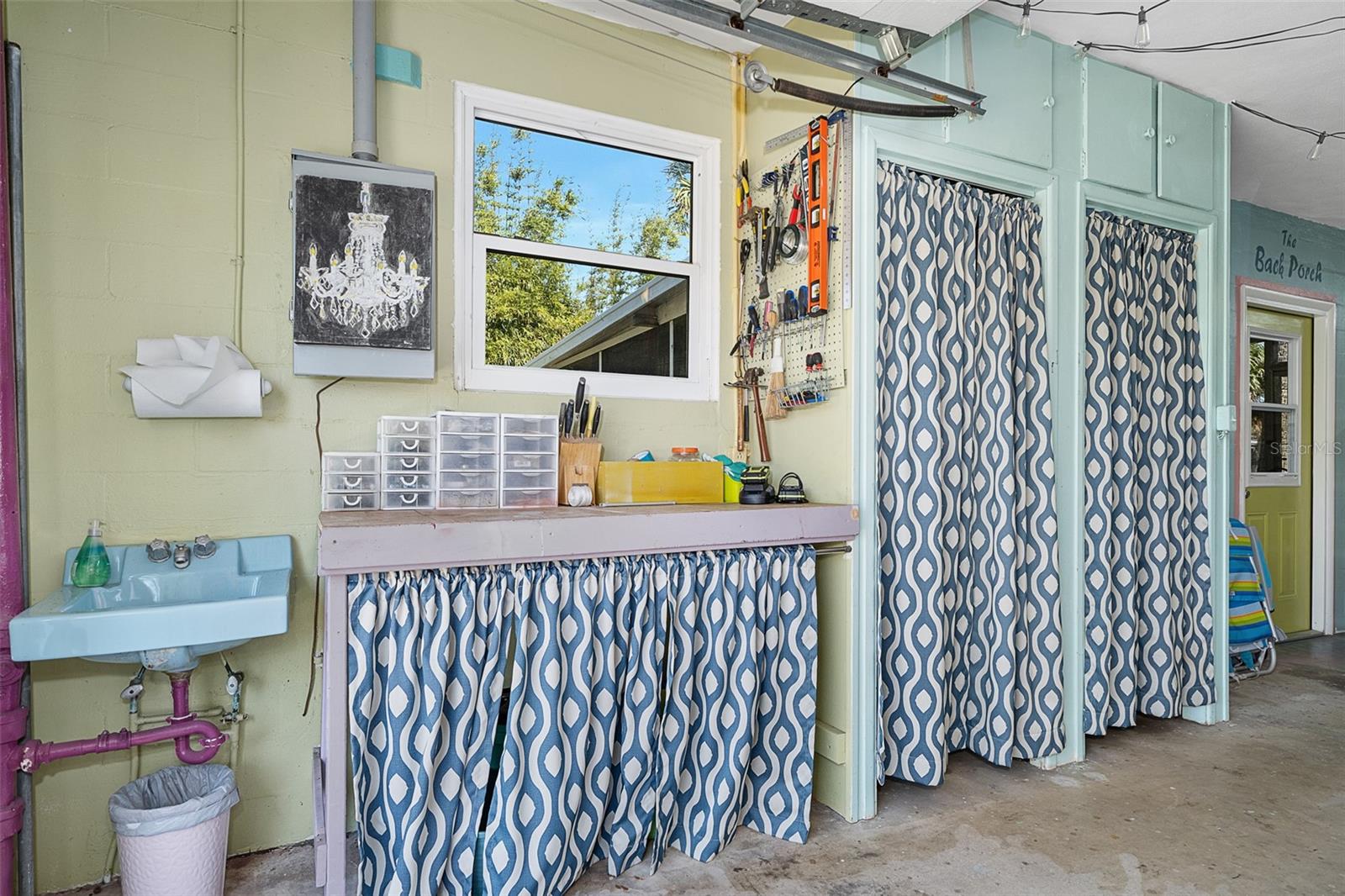 ORMOND BCH ESTATES - Residential